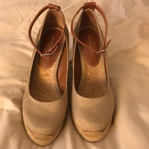 BCBGeneration Tan/Creme/Brown Woven Wedge w/Strap